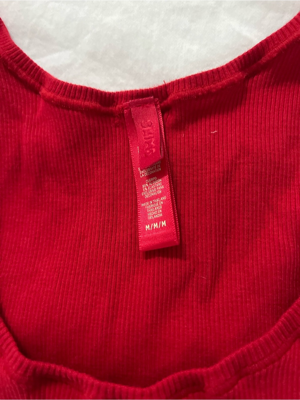 SKIMS Red Ribbed Scoop Tank - Picture 2 of 3